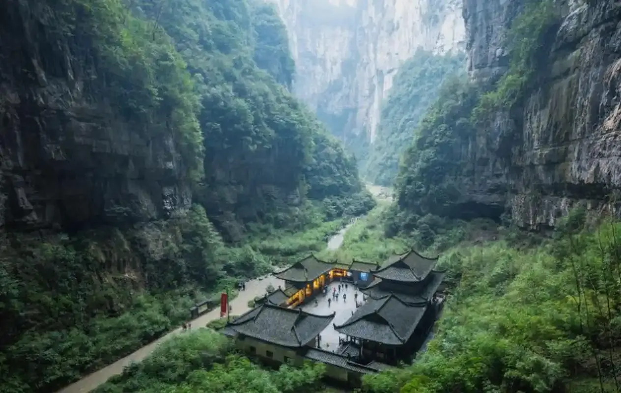重慶 ⭢ 武隆-天生三橋（玻璃眺臺+天龍旋梯） 行程圖片 2