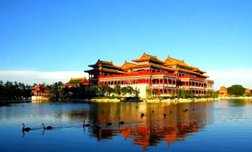 煙臺 ⭢ 蓬萊（蓬萊閣·八仙雕塑） ⭢ 濰坊（風箏博物館） 行程圖片 1