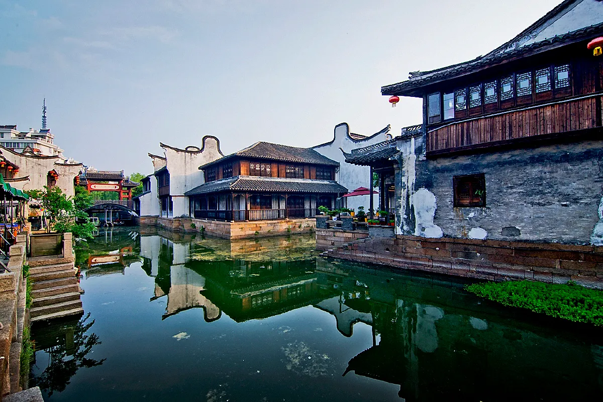 嘉興 ⭢ 杭州 ⭢ 湯口（月河古鎮·西湖·花港觀魚·湖邊古村落·屯溪老街·河街） 行程圖片 1