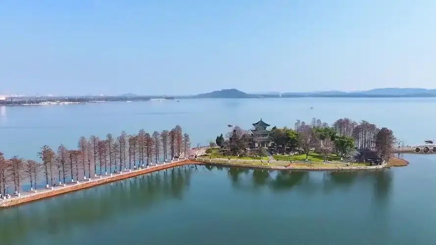 武漢（東湖公園・江漢步行街）⭢ 桃園 行程圖片 1