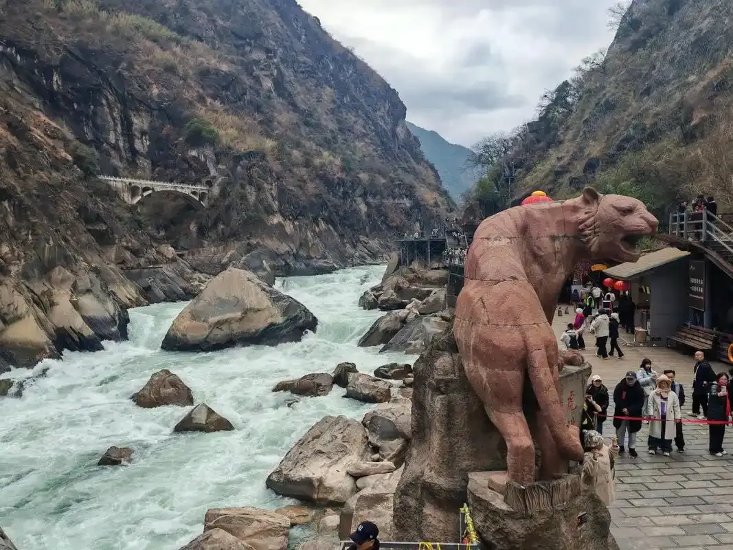 麗江 ⭢ 虎跳峽 ⭢ 香格里拉 行程圖片 1