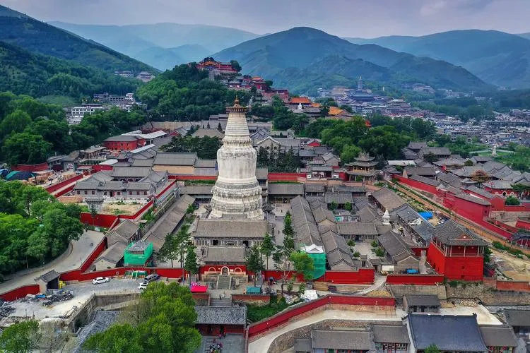 懸空寺外觀 五臺山寺院巡禮 行程圖片 2